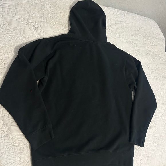 Neff Black Hoodie with Graphic Design Peanuts - Picture 2 of 3